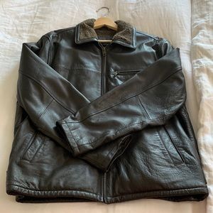 Men’s vintage leather jacket